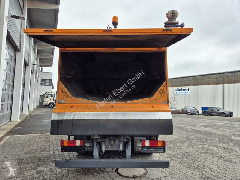 Silniční stroje Mercedes 2032 A 4x4 Bucher STKF...