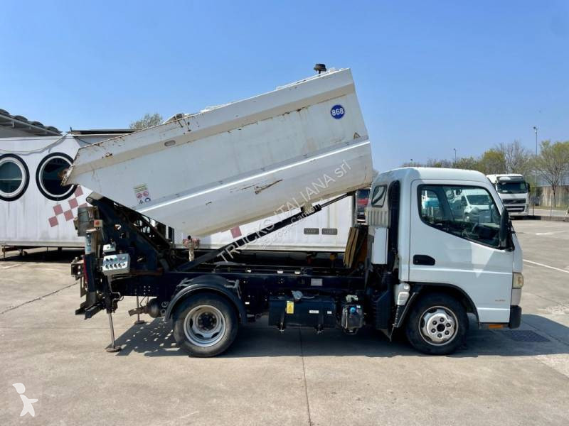 Silniční stroje Mitsubishi Fuso