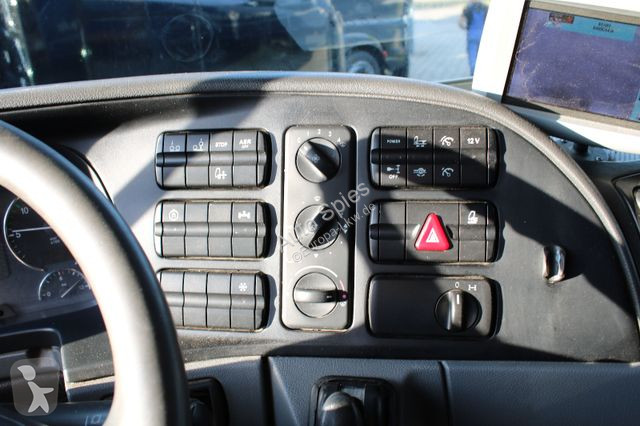 Utilaje pentru drumuri Mercedes 2532 MP3 6x2...