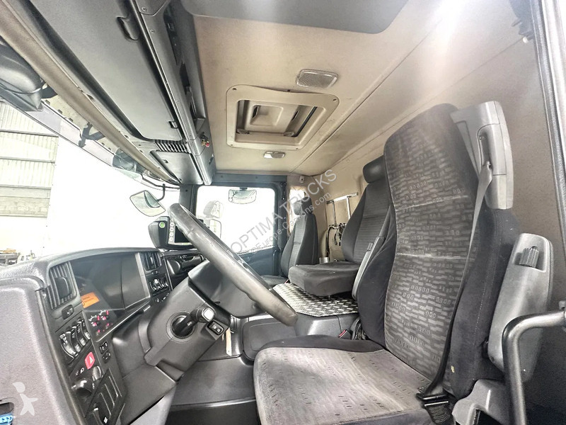 Silniční stroje Scania 230 6X2 / Essieu...