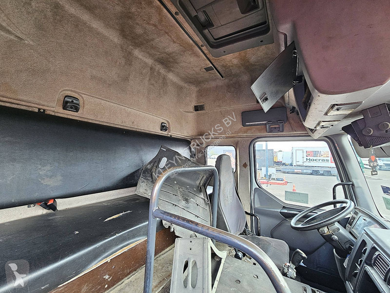 Silniční stroje Renault PREMIUM 320
