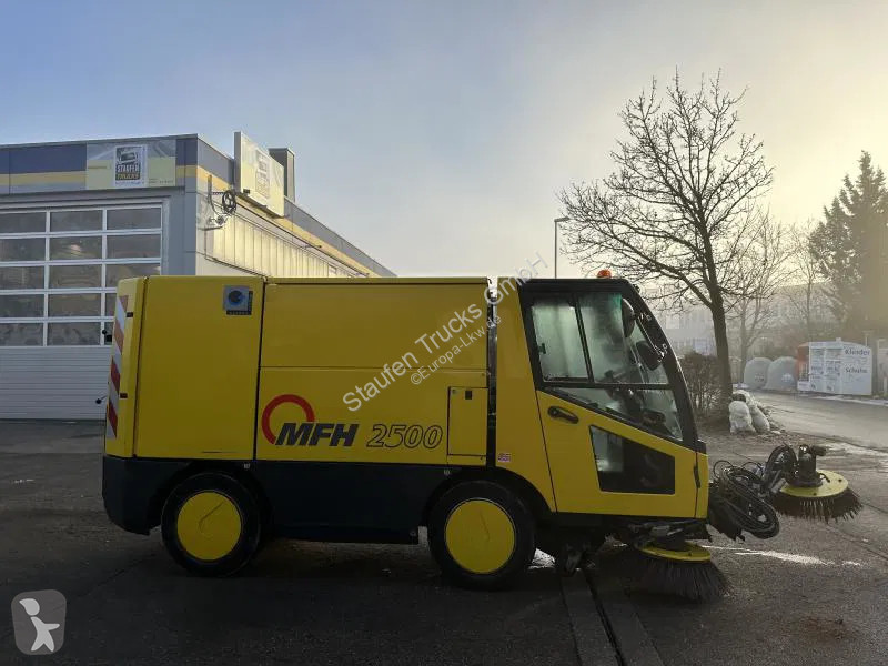 Gemeentevoertuig Aebi Schmidt MFH 2500...