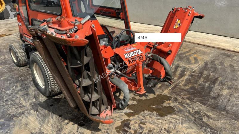 Silniční stroje Kubota F2400
