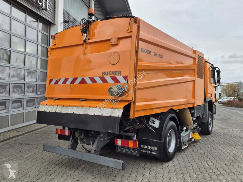 Silniční stroje Mercedes 2032 A 4x4 Bucher STKF...