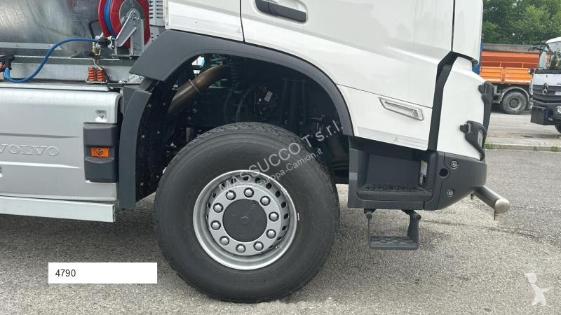 Silniční stroje Volvo FMX 460