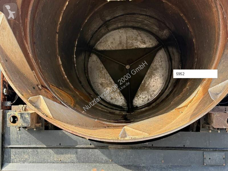 Silniční stroje Mercedes Schüttung System 2301