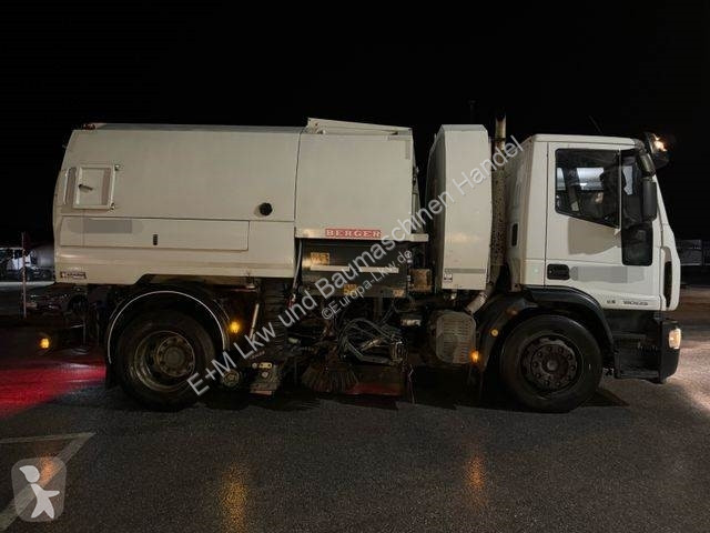 Veículo de limpeza / sanitário de estrada Iveco...