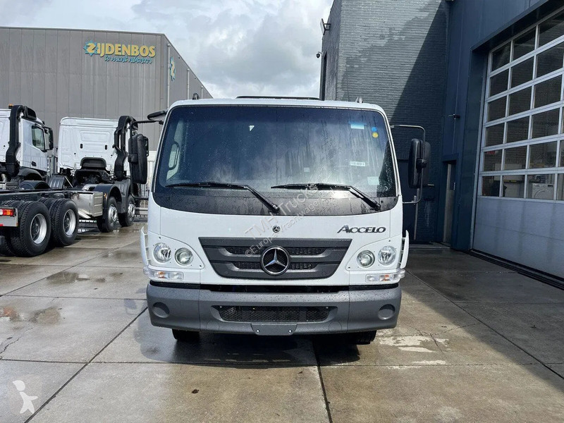 Silniční stroje Mercedes Accelo 815 4x2 Garbage...