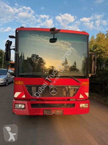 Vägmaskiner Mercedes 2629
