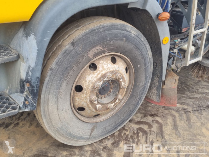Utilaje pentru drumuri Iveco Euro Cargo 140E18