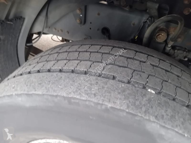 آلة لصيانة الطرق Renault 280 DXI