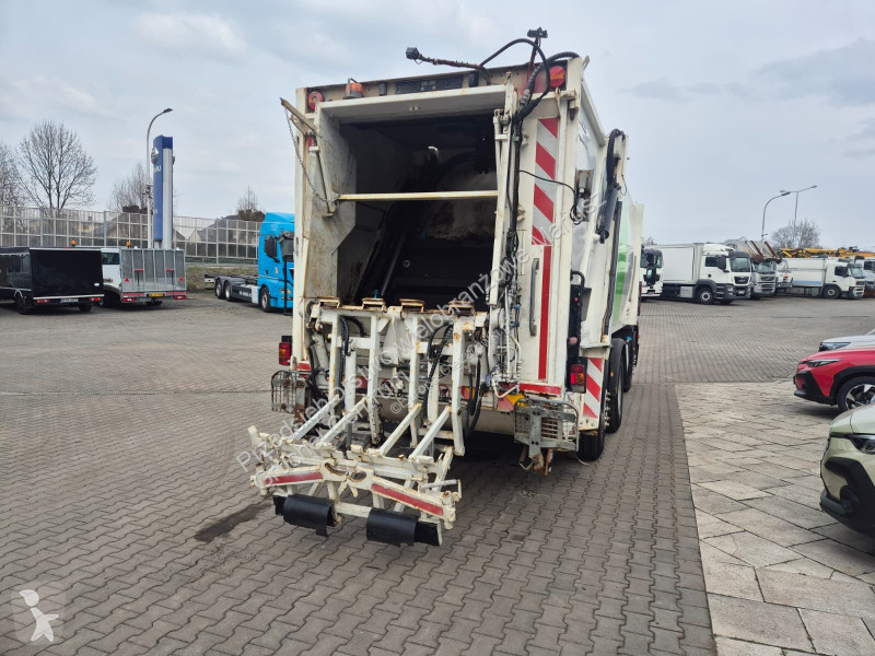 آلة لصيانة الطرق Iveco Stralis 330 EEV / NO...
