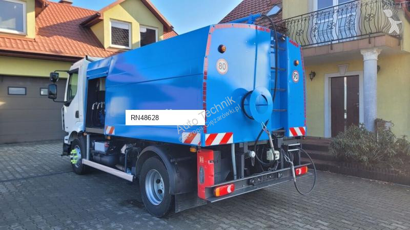 آلة لصيانة الطرق Renault 240dxi