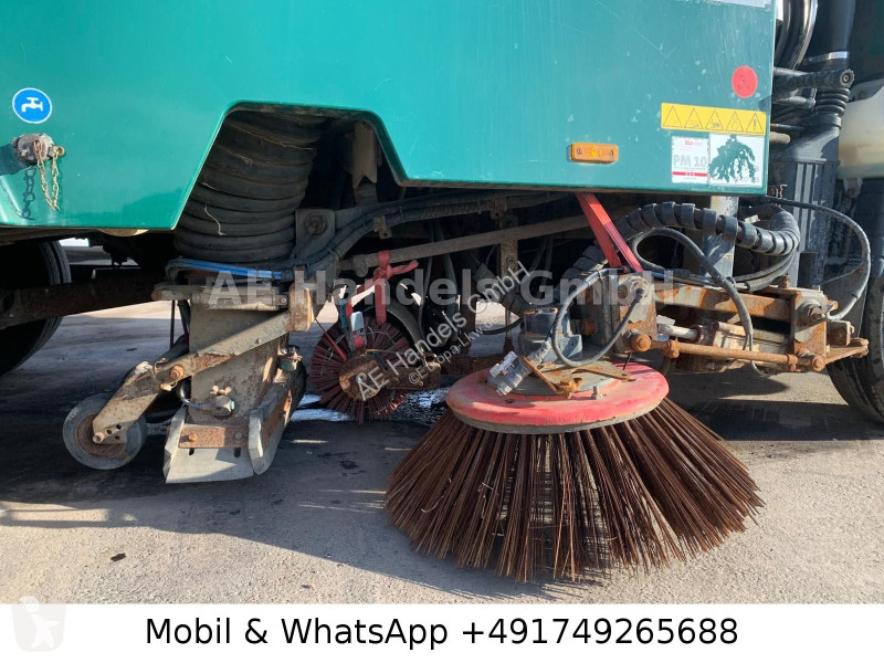 آلة لصيانة الطرق Mitsubishi FUSO 7C15 BROCK...
