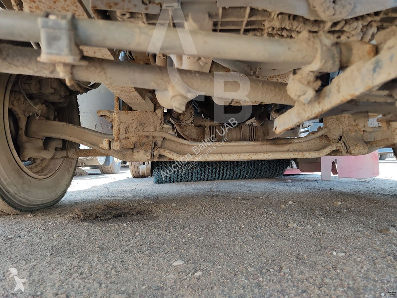 Engin de voirie DAF 160