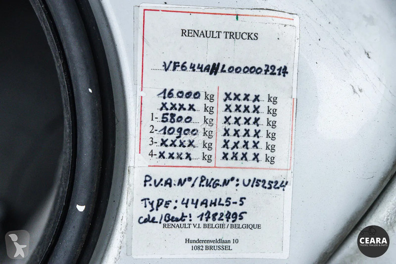 آلة لصيانة الطرق Renault 240.15 BOM