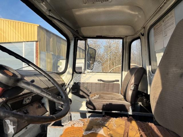 آلة لصيانة الطرق Berliet 160
