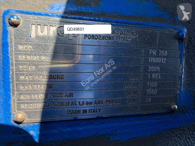 آلة لصيانة الطرق  VOLVO FM 420 6x2*4 EEV...
