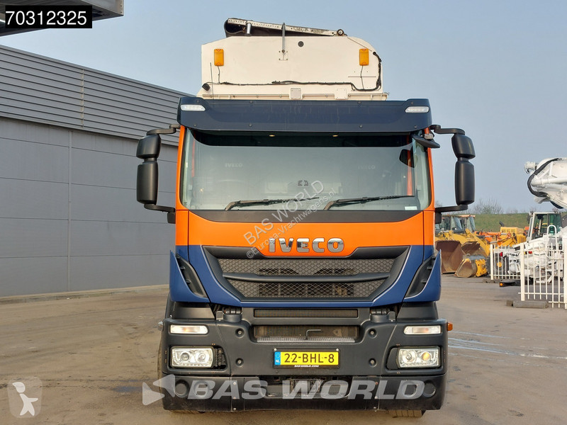 Engin de voirie Iveco 330 6X2 CNG ENGINE RHD...