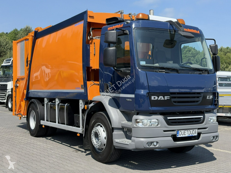 Пътнопочистваща техника DAF 55300 Śmieciarka...