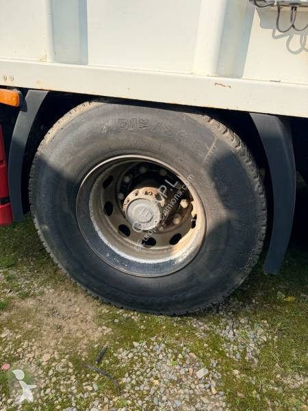 Engin de voirie Renault
