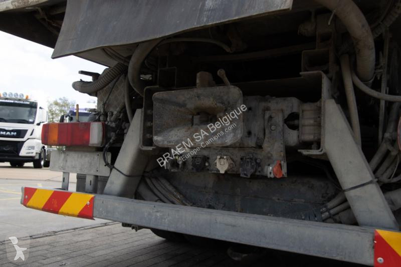 آلة لصيانة الطرق Volvo 340 - BUCHER SCHÖRLING 8000