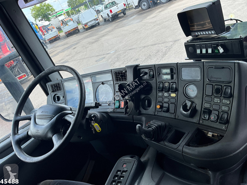 Engin de voirie Scania 230 VDK 20m³