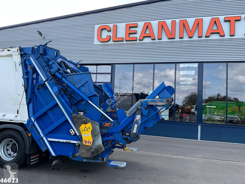 Engin de voirie MAN 26.320 VDK 22m³