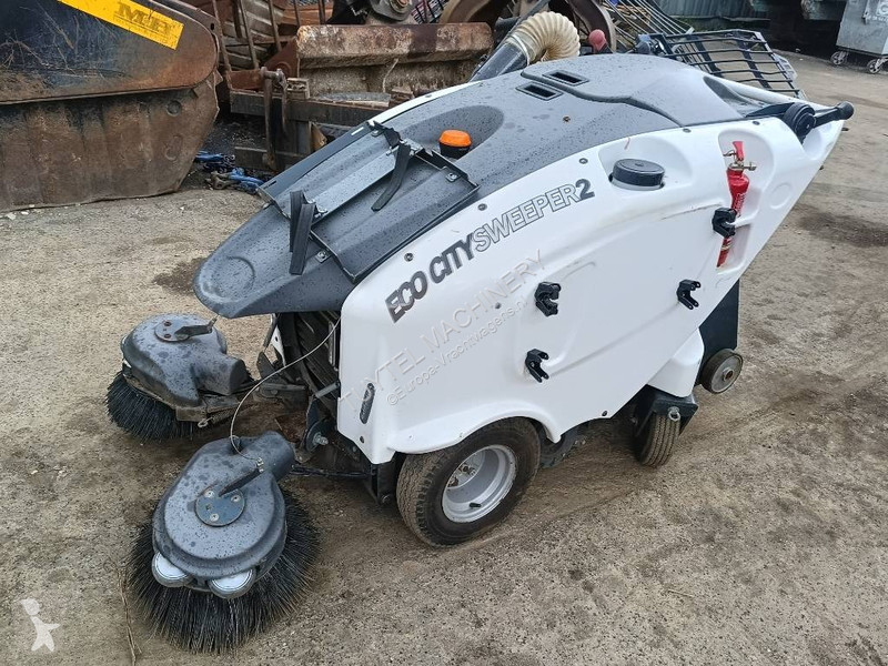 معدات التنظيف  Itala 135 BT street sweeper...