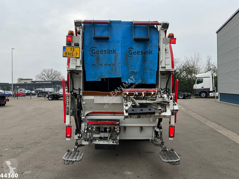آلة لصيانة الطرق Volvo 250 Euro 6 Geesink 11m³