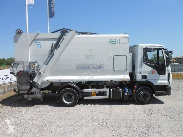 آلة لصيانة الطرق Iveco