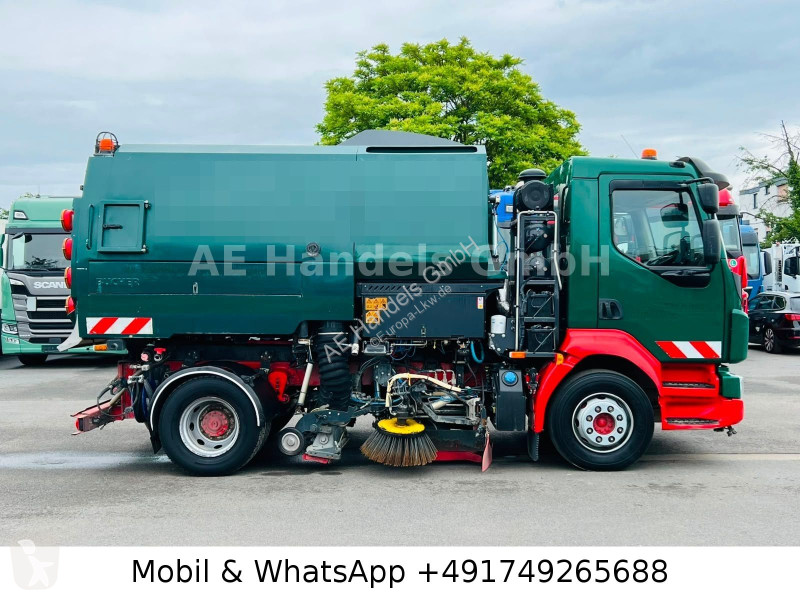 آلة لصيانة الطرق Volvo 250 Bucher Johnston VS...