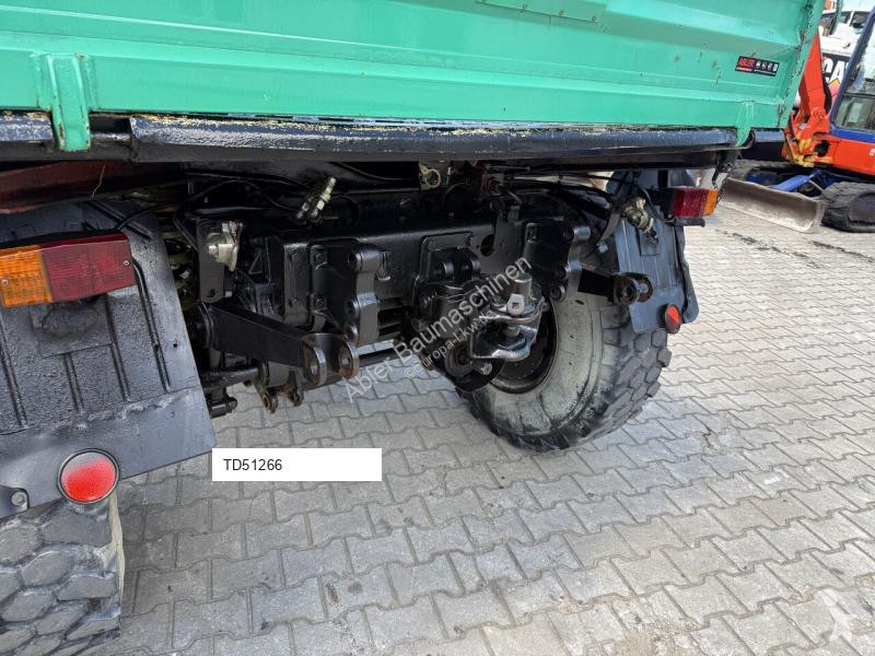 شاحنة Mercedes U1200 Unimog