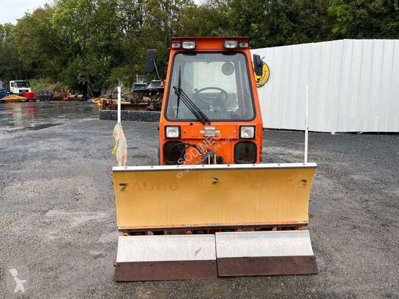 آلة لصيانة الطرق Holder  C5000 TURBO