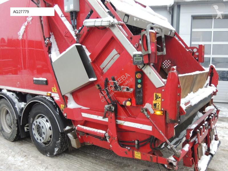 آلة لصيانة الطرق Mercedes KG-HB