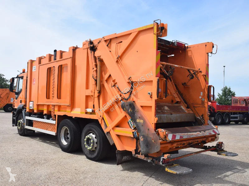 آلة لصيانة الطرق Iveco AD260S31 - VDK waste...