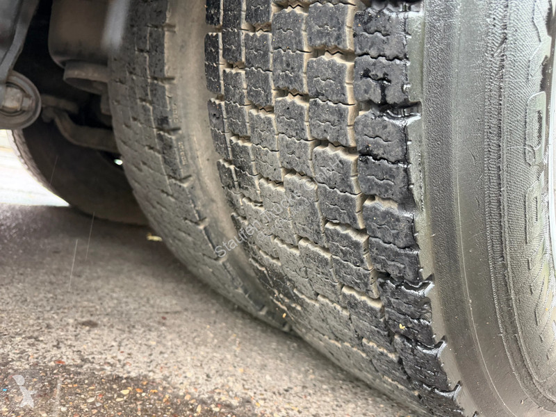 Engin de voirie Mercedes 2529 6 Stück Müllwagen...