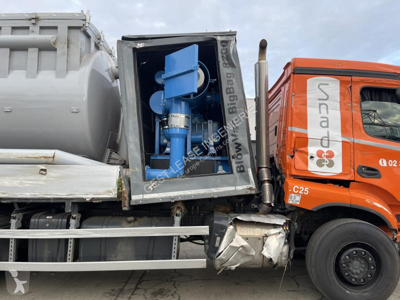 آلة لصيانة الطرق Mercedes  ACTROS 3343