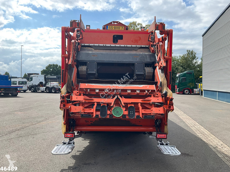 Коммунальная техника  Mercedes 2533 Geesink 24m³