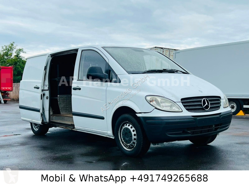 آلة لصيانة الطرق Mercedes Kasten 111 CDI lang...