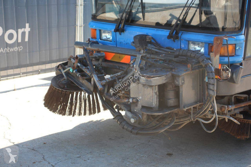 Engin de voirie Ravo 5002 SI CD