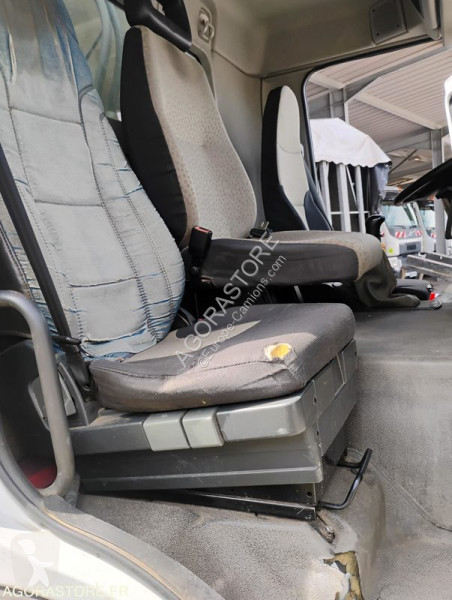 Engin de voirie Renault PREMIUM