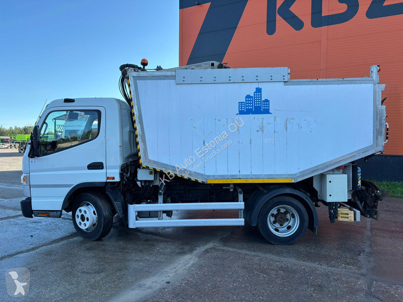 Vehículo de limpieza viaria Mitsubishi Fuso...