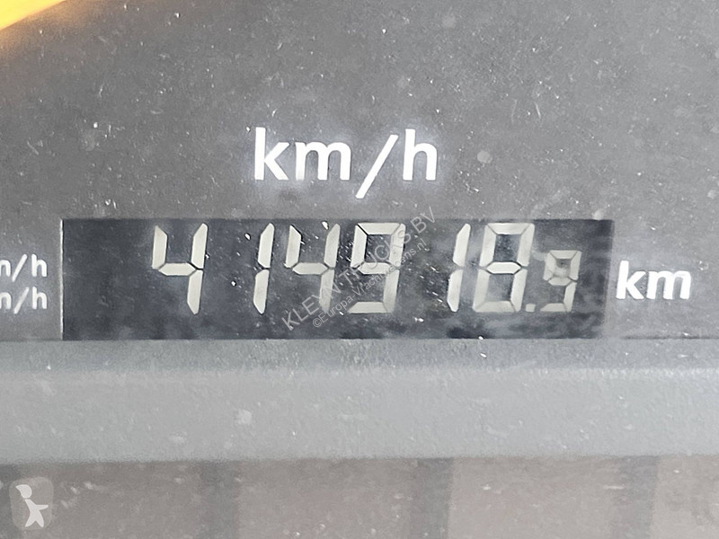 Útfenntartó-és-karbantartógép Mercedes ATEGO...