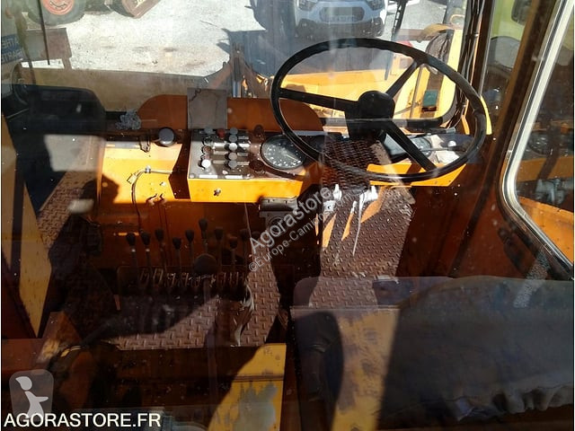Engin de voirie