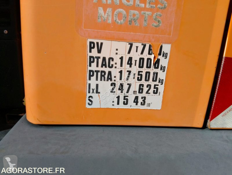 Engin de voirie  14.414