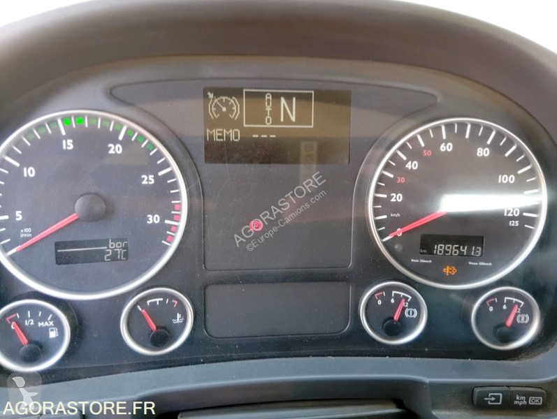 Engin de voirie  15.240