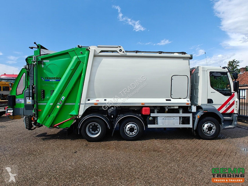 Коммунальная техника  DAF 220 FAG 6x2/4 Day Cab...