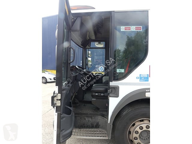 Vehículo de limpieza viaria Renault D19
