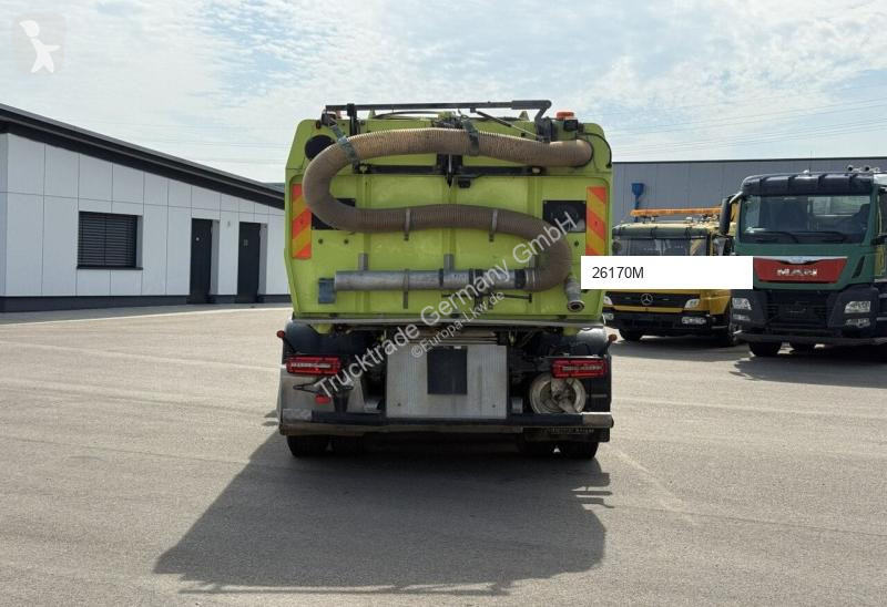 Engin de voirie MAN L2007 46.010 Kehrmaschine